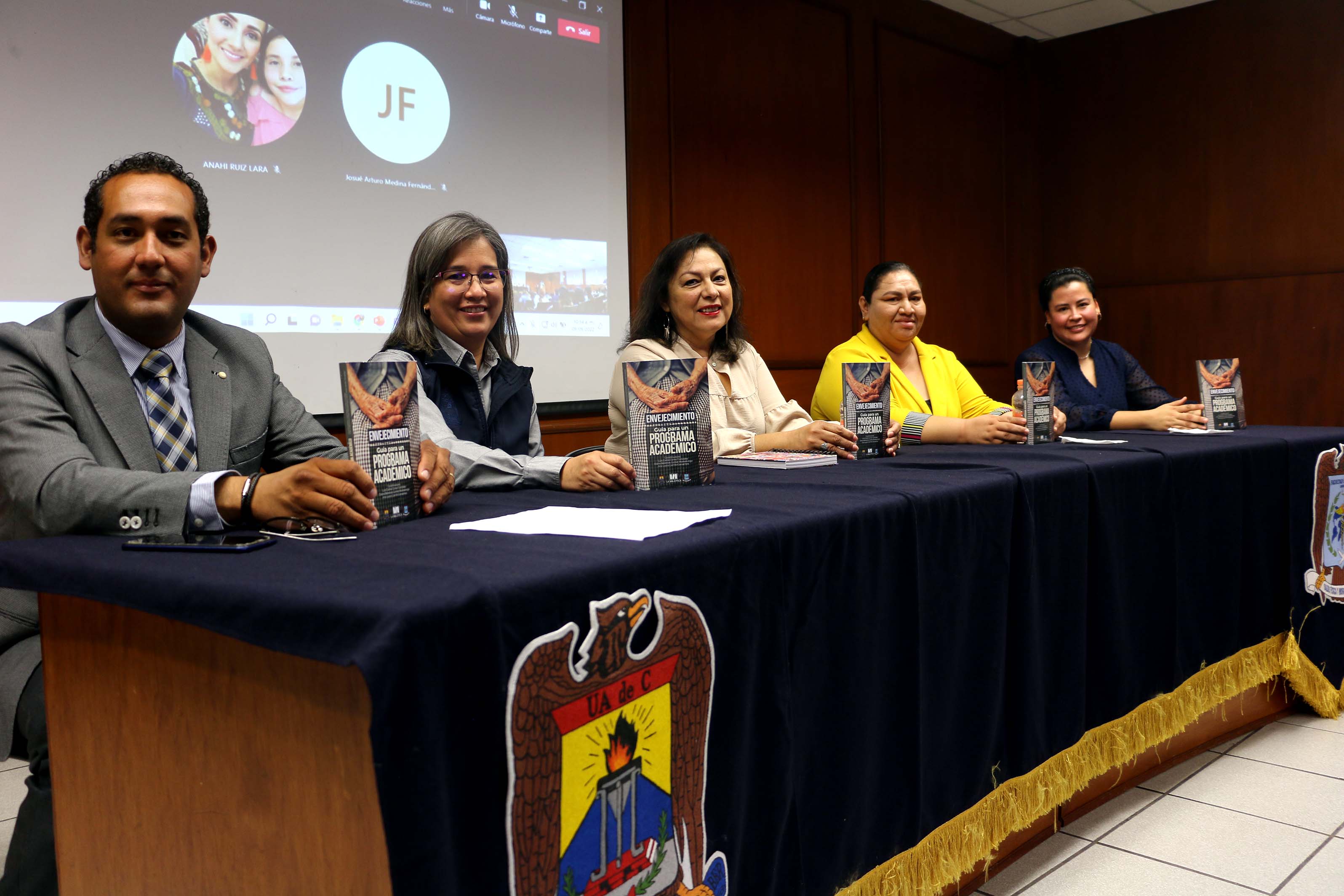 Presentan guía académica en Facultad de Enfermería de la UAdeC