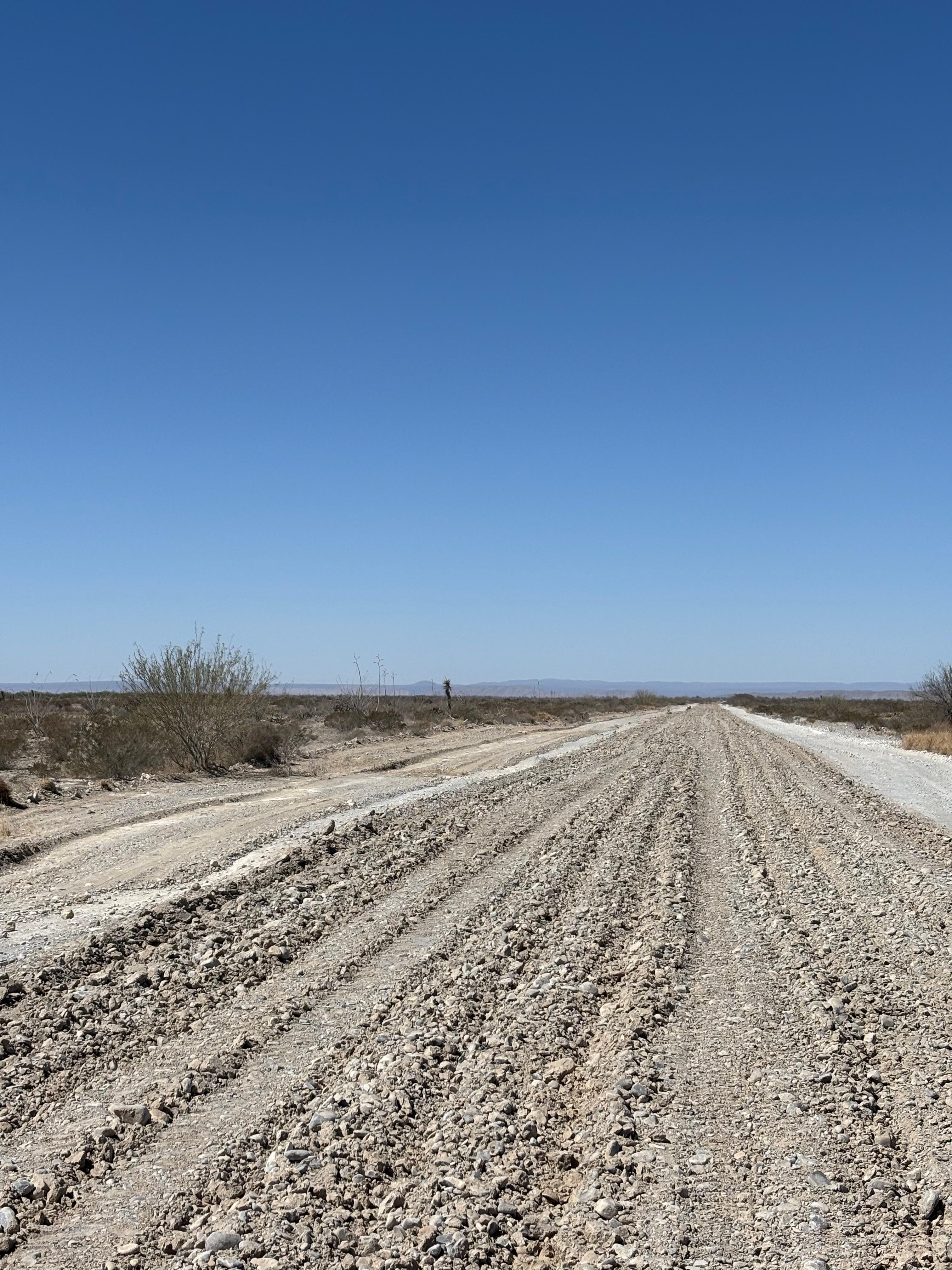 Arranca rehabilitación de caminos rurales en Parras