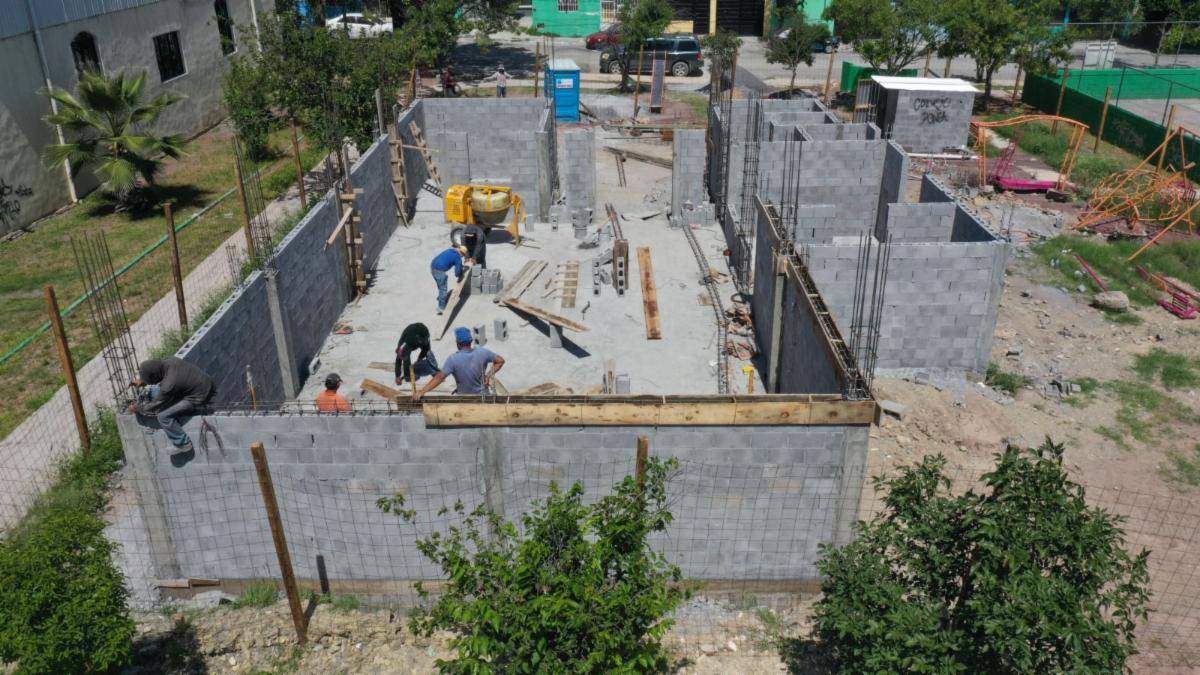 Avanza construcción de Centro Comunitario en La Herradura