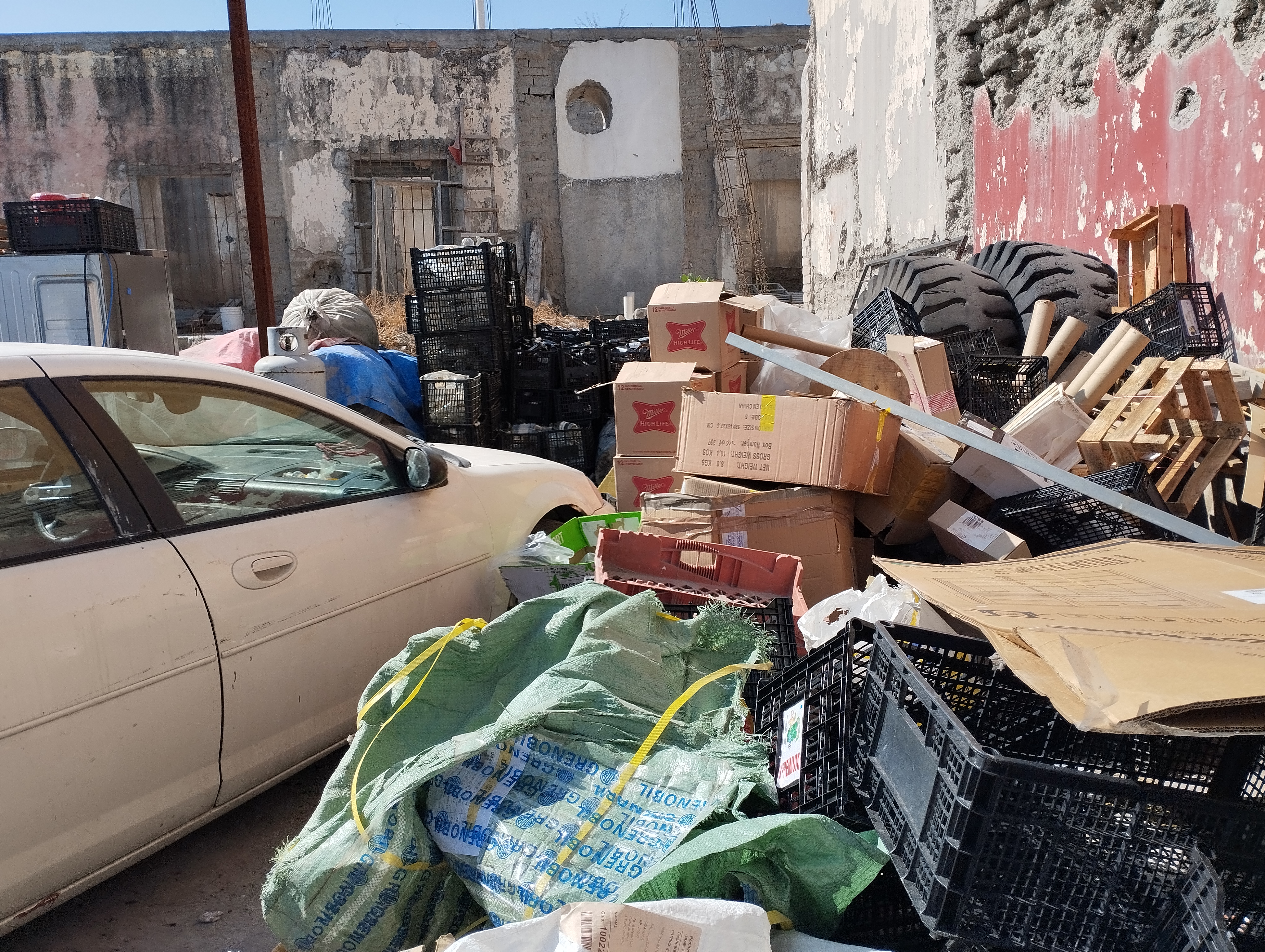 Convierten baldíos del centro histórico en basureros